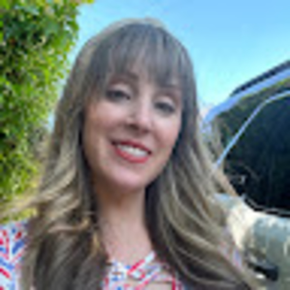 Meet your Posher, Hayley